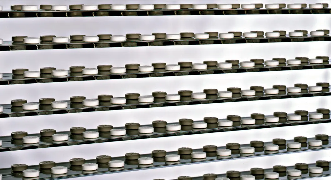 Damien Hirst, Memories Lost, Fragments of Paradise (detalle), 2003. © Damien Hirst and Science Ltd. Todos los derechos reservados DACS / SOMAAP / México / 2026. Imagen cortesía del Museo Jumex.