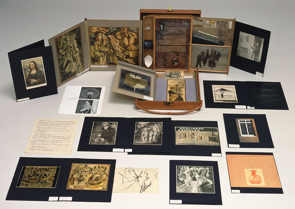 Marcel Duchamp, Box in a Valise (From or by Marcel Duchamp or Rrose Sélavy) [Caja en una maleta (de o por Marcel Duchamp o Rrose Sélavy)], 1935-41. The Museum of Modern Art, New York.