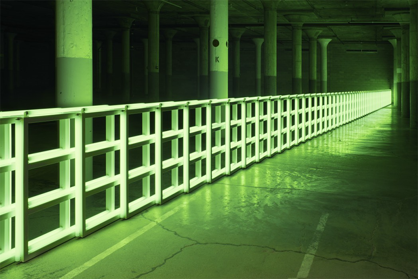 Dan Flavin, Untitled (To you, Heiner, with admiration and affection), 1973. Colección Dia Art Foundation. Regalo de Louise y Leonard Riggio.