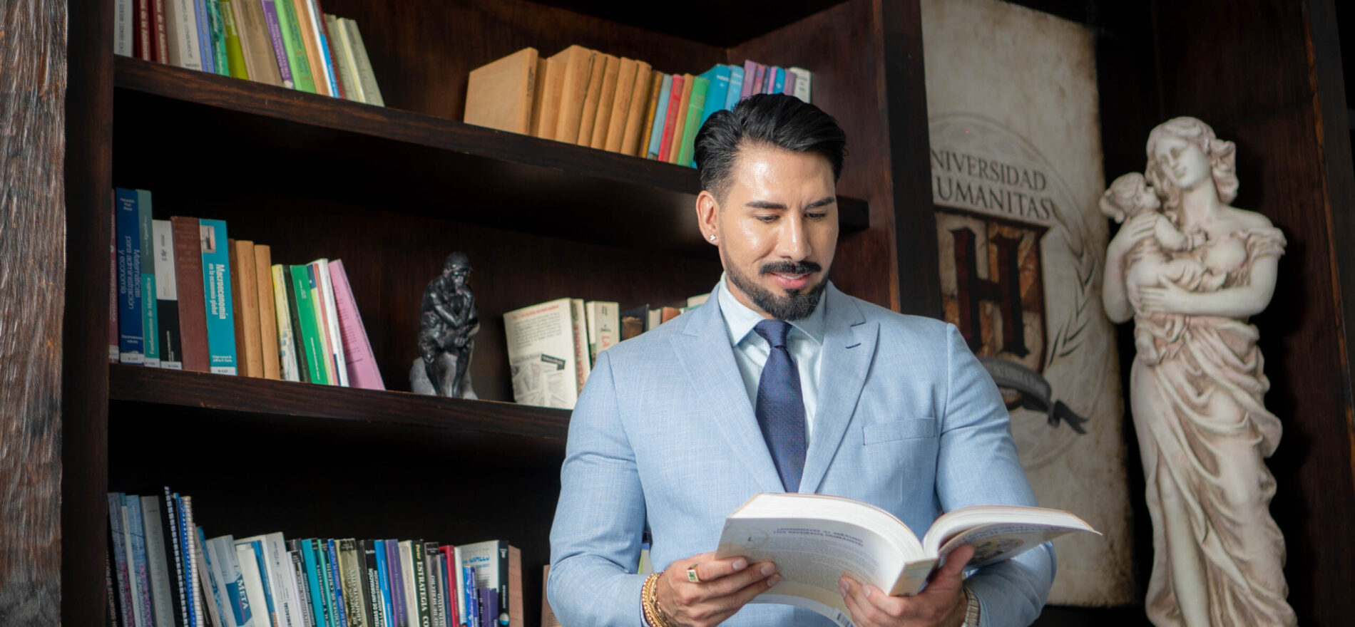 JHONATHAN CHRISTOPHER LOPEZ CORNEJO. Universidad Humanitas