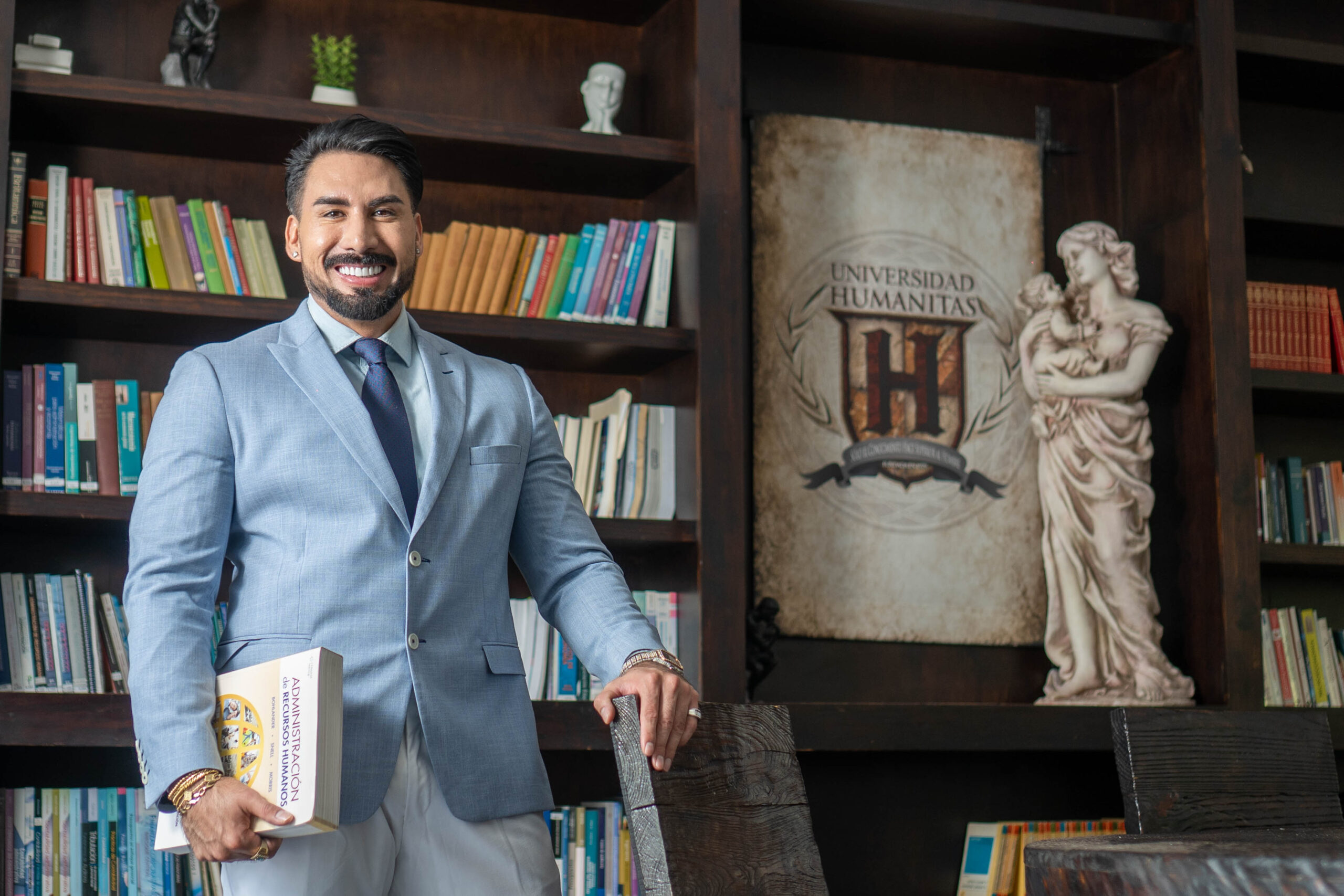 JHONATHAN CHRISTOPHER LOPEZ CORNEJO. Universidad Humanitas