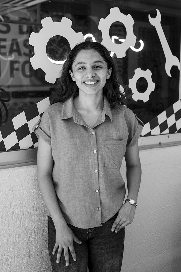 Valeria Palacios ganadora de la Medalla Mundial de Educación